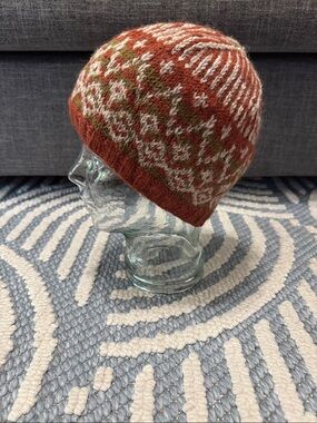 Lost Horizons 100% Wool Fair Isle Beanie Rust Brown Fleece Lined